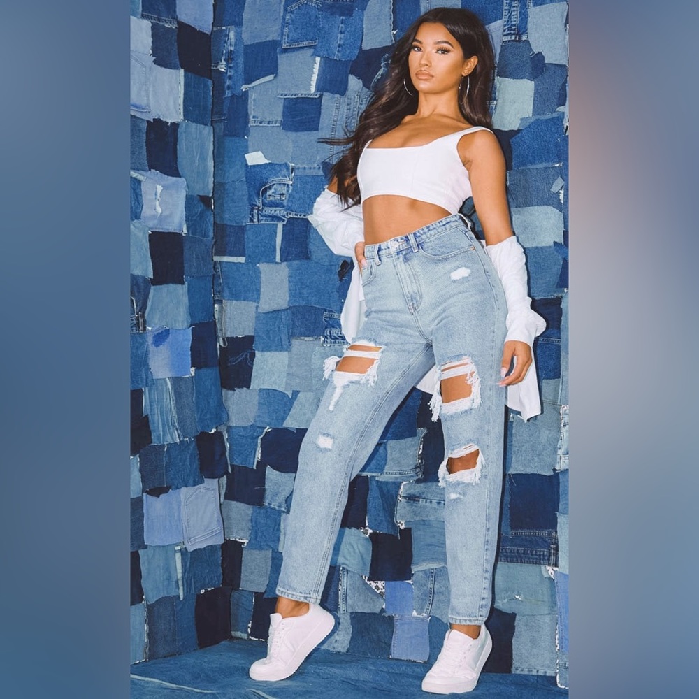 Prettylittlething Mom distressed jeans are a size US0.